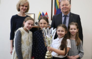 Alytaus miesto savivaldybės vadovų sveikinimai „Lithuanian show dance championship 2018“ čempionėms