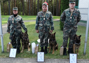 Varėnos rinktinės kinologų varžybose visus pranoko vokiečių aviganis Varis