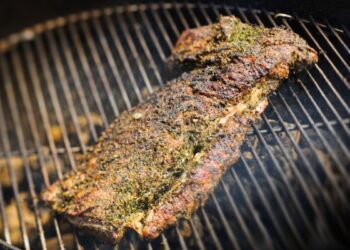 Vasaros malonumų sąraše karaliauja kepimas ant grotelių