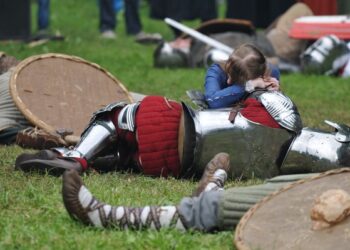 Tarptautinis senosios karybos, muzikos, amatų bei gyvenimo būdo festivalis „Viduramžių šventė 2015“ Trakų pusiasalio pilyje
