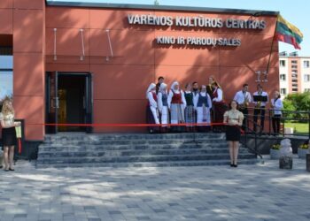 Varėnoje įkurtuvių proga – įspūdingi šventiniai renginiai