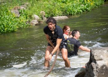 Apačiai pažada sugrįžti