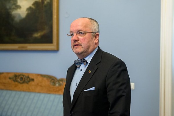 Alytuje lankysis Krašto apsaugos ministras J.Olekas