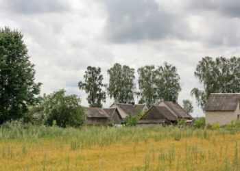 Alytaus rajone nustatytos seniūnijų, pakeistos miestų gyvenamųjų vietovių teritorijų ribos, panaikinti negyvenami kaimai