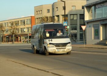 Liepos 6 d. mikroautobusai kursuos ilgiau