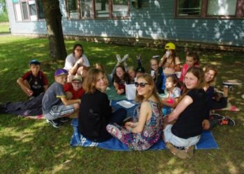 Stovykla  „Lietuvos Atgaja“  Smarliūnuose