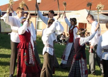 Pirmą kartą visa Lietuva šoks kartu!