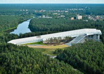 Ketveri metai – keturios paros linksmybių ant sniego