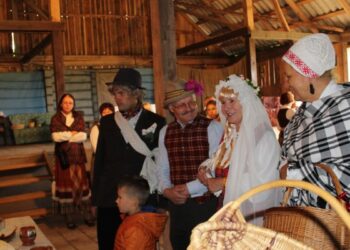 Dailininko sodyboje – vestuvės