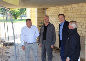 Butrimonių kulturos namų rekonstrukciją įvertino meras ir Seimo narys