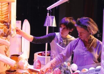 Visi mes – tarsi pasaulio medžio šakos