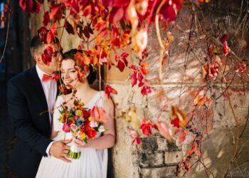 Vestuvės rudenį – pigesnės paslaugų kainos ir tiesiog nuo medžių krintančios dekoracijos