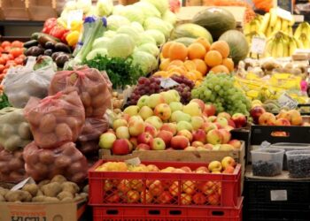 Bulvės nepelnytai vejamos nuo sveikuolių stalo