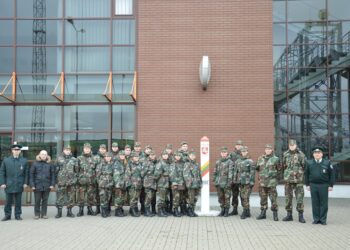 Studentai susipažino su Vilniaus rinktinės padalinių veikla (foto)