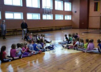 Birštono gimnazijoje vyko projektas „Judėk ir auk sveikas 2015“