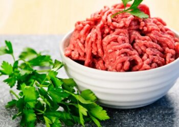 Mėsos faršas – pirkti ar vengti?