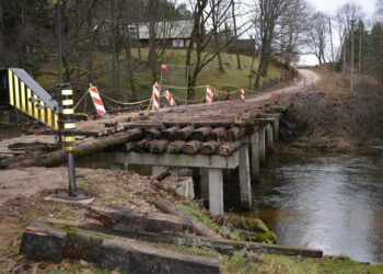 Sėkmingai vyksta Zervynų tilto remonto darbai