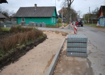 Dieveniškių gyventojai pagaliau galės saugiai eiti šaligatviu