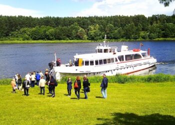 Siekiama atgaivinti laivybą Nemunu