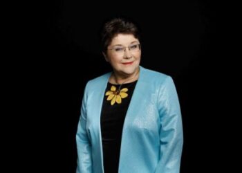 Zita Kelmickaitė apie pakitusias lietuvių tradicijas: kaip sužadėtuvių žiedelį pakeisdavo riešutai