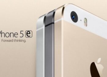 „Apple“ staigmena: „iPhone 5e“ išmanusis telefonas