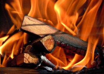 Nedeginkime krosnyje atliekų – gresia didelės baudos