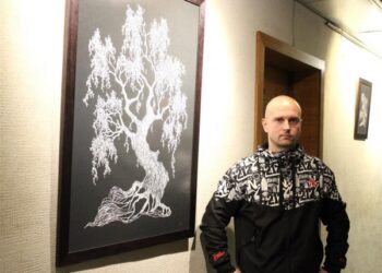 Alytaus Rotušėje – karpinių paroda