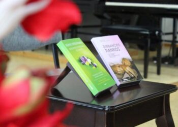 Pasaulyje vienas žinomiausių kineziterapeutų S. Tacas Alytuje pristatė knygą