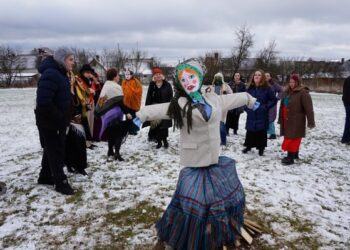 Užgavėnių šventė Šalčininkų rajono sutrikusio intelekto žmonių dienos užimtumo centre