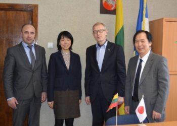 Varėnoje viešėjo Japonijos ambasadorius