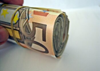 UAB ir AB įstatų keitimas