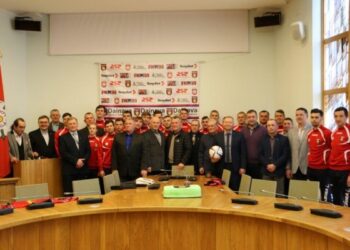 Pristatytas naujai atgimęs futbolo klubas „Dainava“