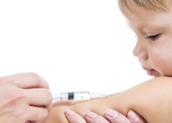 Vakcinos nuo meningokokinės B infekcijos jau keliauja į gydymo įstaigas