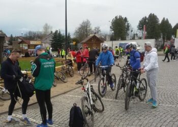 Žygyje Lietuvos narystės ES metinėms paminėti dalyvavo daugiau kaip 300 dviratininkų