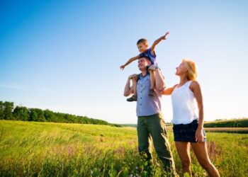 Kodėl mums turėtų rūpėti santuokos ir šeimos stiprinimas? (III) Ar tikrai santuoka yra tik dviejų žmonių asmeninis reikalas?