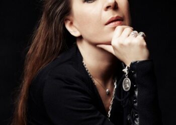 Rašytoja Kristina Sabaliauskaitė moksleivius vėl kviečia į rašinio konkursą