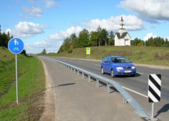 Papildomo vairavimo mokymo sistema bus papildyta praktiniais pratimais