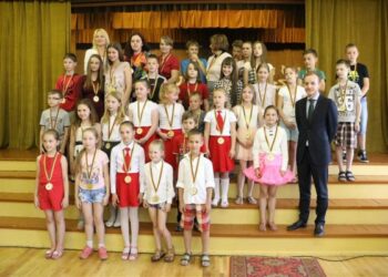 Už Alytaus miesto garsinimą – medaliai 208 Alytaus miesto mokiniams ir darželinukams!