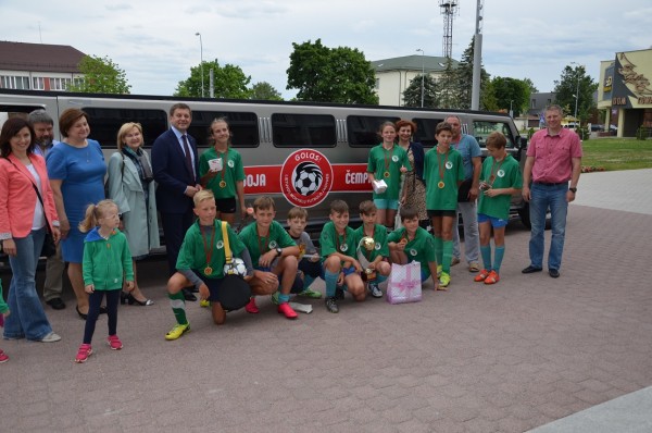 Šalčininkų Jano Sniadeckio gimnazijos komanda - Lietuvos mokyklų futbolo žaidynių nugalėtoja