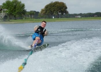 Kaip atrodo vandens slidinėjimo čempiono dienotvarkė?