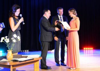 Geriausiems Alytaus rajono abiturientams – po 290 eurų