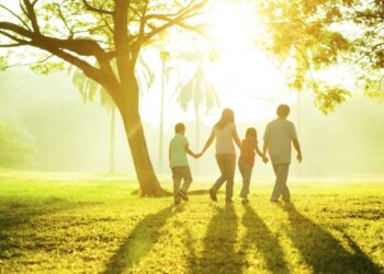 Ką liaudies daina pasakoja apie šeimą? Interviu su dr. Brone Stundžiene