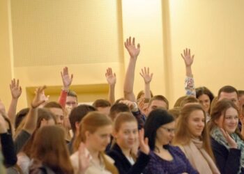 Moksleiviai balsuos, kurias partijas norėtų matyti Seime