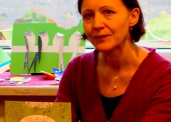 Tarsi rašyti gėlių kalba