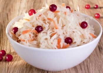 Kopūstų rauginimas: kaip pasirinkti, kuo pagardinti, kokia nauda