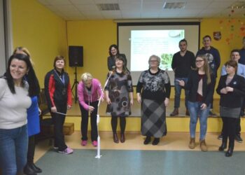 Bendruomenė – erdvė slėptis, erdvė skleistis