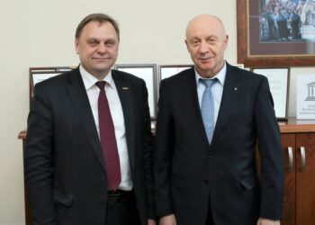 Lietuvos verslo konfederacija ir Lietuvos nacionalinė biblioteka skatins žinių visuomenės ugdymą Lietuvoje