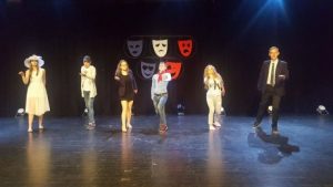 Raganos išvarymas arba kaip gimnazistai laimėjo III vietą frankofoniškųjų teatrų festivalyje