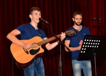 Santaikoje vasara palydėta gitarų garsuos