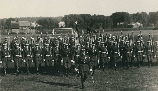 Lietuvos kariuomenės 99-osios metinės Daugų Vlado Mirono gimnazijoje